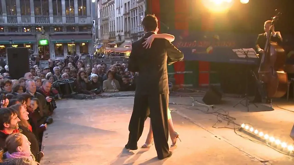Video thumbnail for Roxana Suarez & Sebastian Achaval,  Solo Tango Orchestra "EL PUNTAZO"