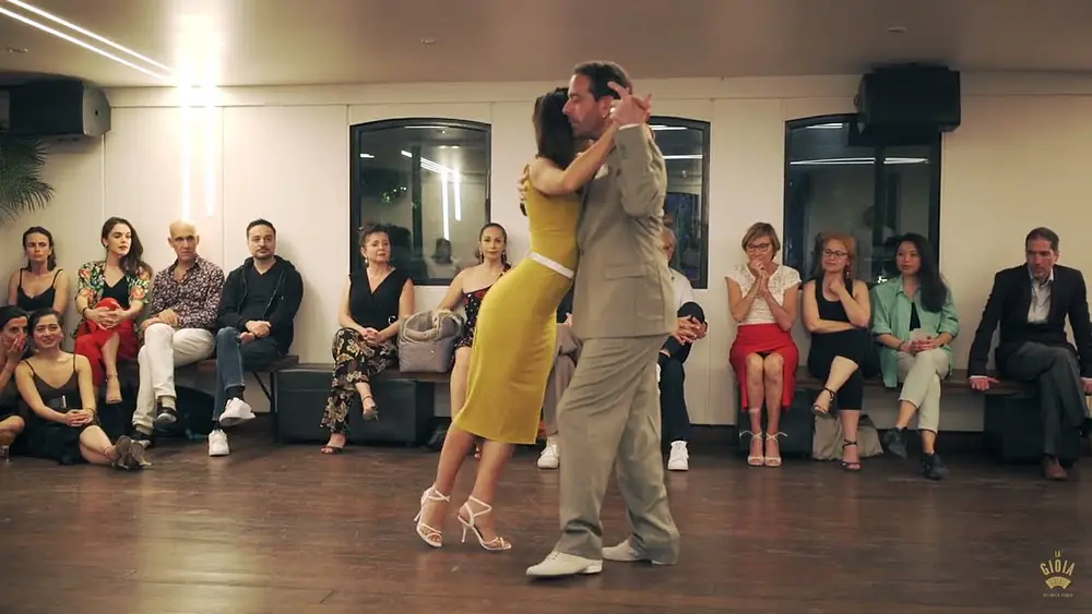 Video thumbnail for PABLO INZA & SOFIA SABORIDO @ Milonga LA GIOIA Paris (1/4)