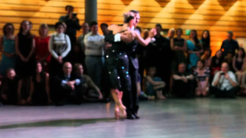 Video thumbnail for Sebastian Arce y Mariana Montes, 2/4, 29.11.2013, Matrёshka Tango Fun