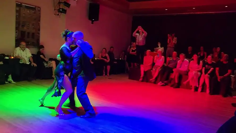 Video thumbnail for Argentine tango: Pablo Pugliese & Noel Strazza - Flor de Monserrat