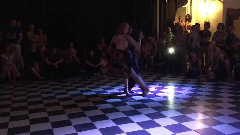 Video thumbnail for Yanick Wyler y Eugenia Parrilla, La Bicicleta Milonga, Bs As 2015