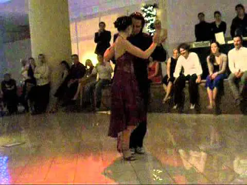 Video thumbnail for Mario Consiglieri & Anabella Diaz Hojman, Tango[R]evolución 2011, Tango2