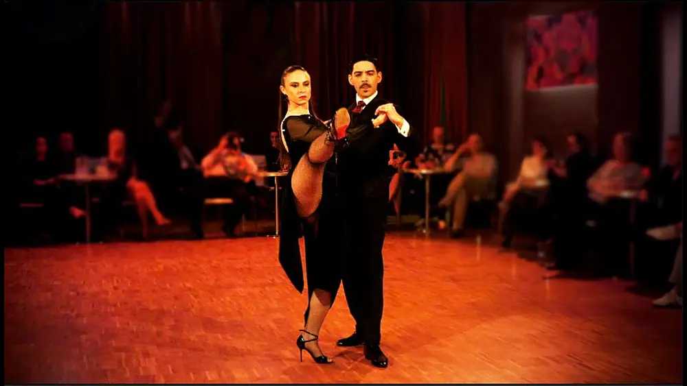 Video thumbnail for LUDOVICA ANTONIETTI  Y CRISTIAN LUNA