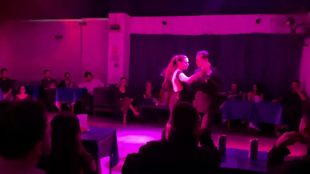 Video thumbnail for Lorena Goldestein & Cristian Gallardo