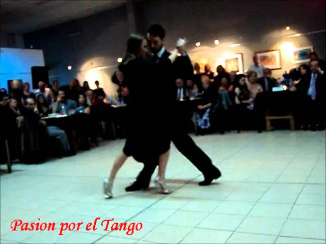 Video thumbnail for ANDREA  MISSE Y JAVIER RODRIGUEZ  EN LA MILONGA DE ZONA NORTE, SI TANGO