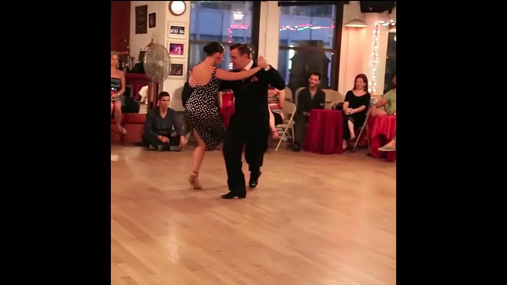 Video thumbnail for Analia Centurion y Gabriel Misse -  La Bruja #TangoMoment #Variation