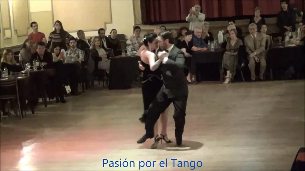 Video thumbnail for YANINA BASSI y LUCAS AMEIJEIRAS Bailando el Tango PENSALO BIEN en YIRA YIRA MILONGA