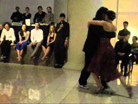 Video thumbnail for Mario Consiglieri & Anabella Diaz Hojman, Tango[R]evolución 2011,Tango1