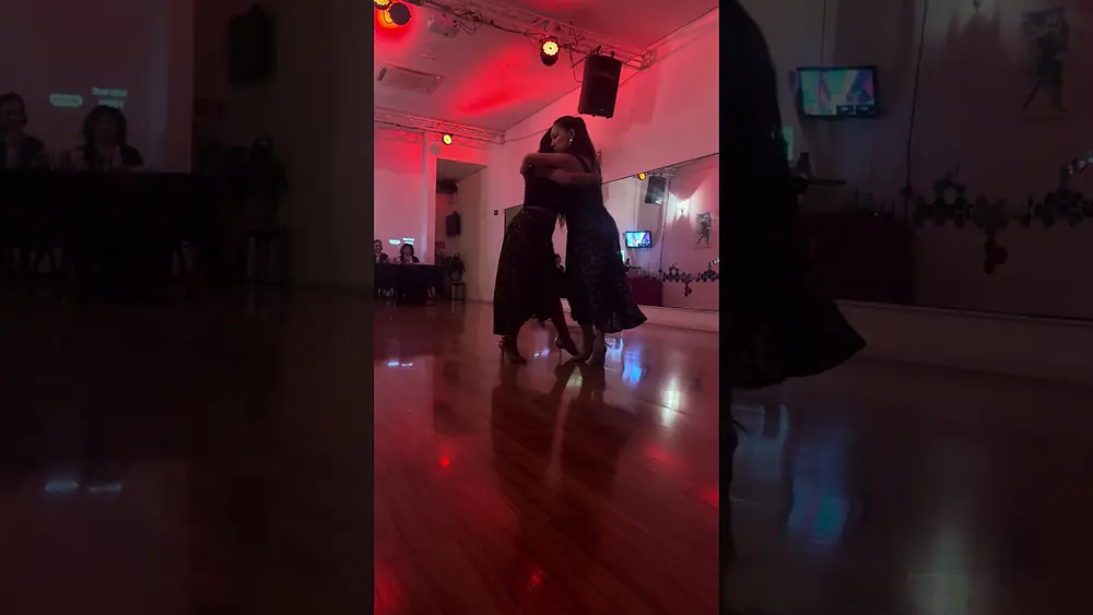 Video thumbnail for Gaby Mataloni & Luciana Mayumi - Milonga Tanda Mía -  Brasil - 2/3