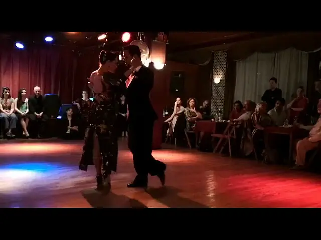 Video thumbnail for Carlos y Mirella Santos David - 1 - "Chiqué"