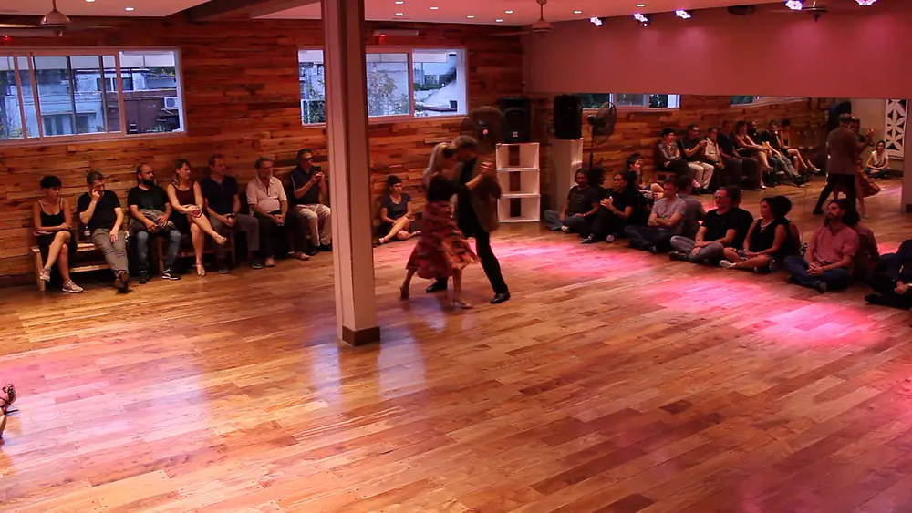Video thumbnail for Delfina Pissani& Diego Martin Valero ( Practica DNI ) El Amanecer- Di Sarli