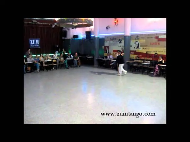 Video thumbnail for Edison Chaves y Tatiana Lopez en ZUM!