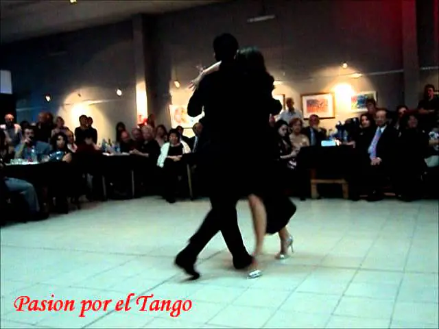 Video thumbnail for ANDREA MISSE Y JAVIER RODRIGUEZ BAILANDO EN LA MILONGA DE ZONA NORTE "SI  TANGO"