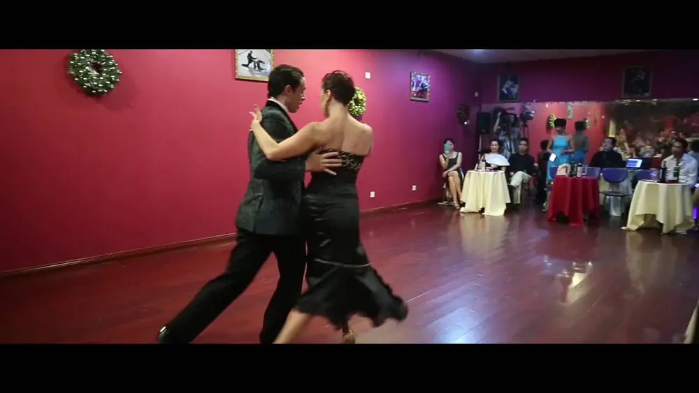 Video thumbnail for Alejandra Gutty  y  David Palo ( 3 )