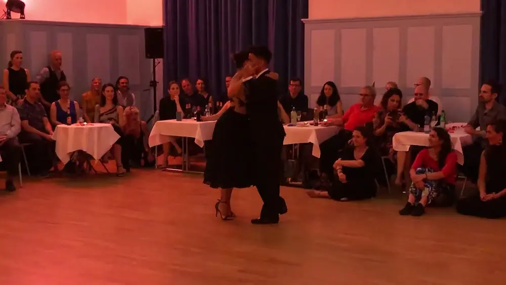 Video thumbnail for Roxana Suarez & Sebastiàn Achaval _1, Zürich, Milonga Entre Dos 1.10 2022