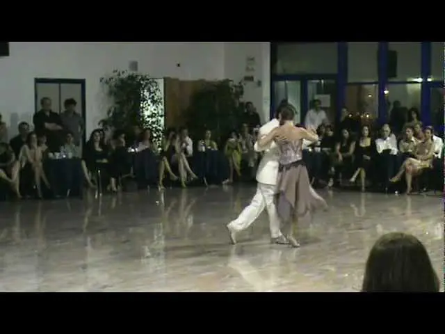 Video thumbnail for Andrea Missè e Javier Rodriguez 1 - IV° Apulia Tango Festival Bari 2011 - Gran Galà