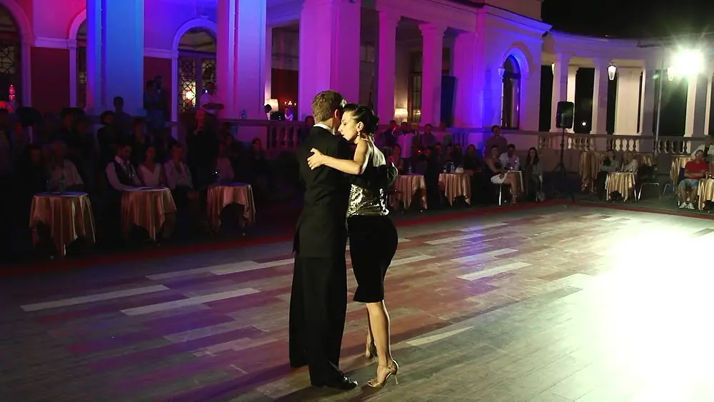 Video thumbnail for Csongor Kicsi y Raluca Teodor - Tango Cazino 2013 - 4/4
