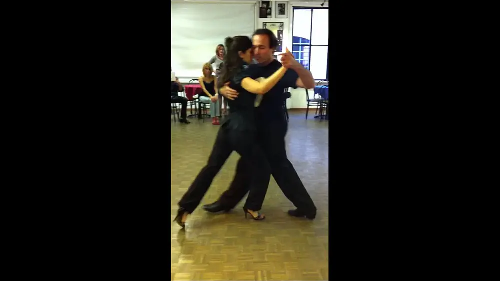 Video thumbnail for Tango Lesson : Vals Giro in linea - Stefano Fava y Gisele