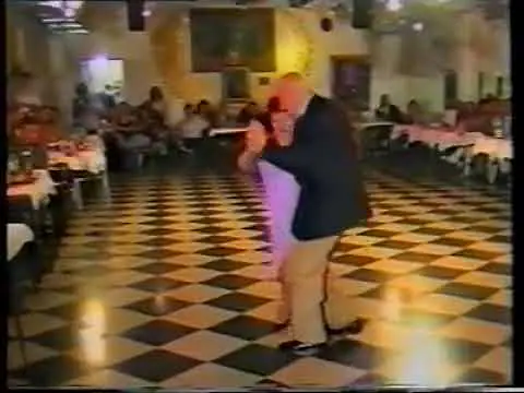 Video thumbnail of Pajarito y Kela