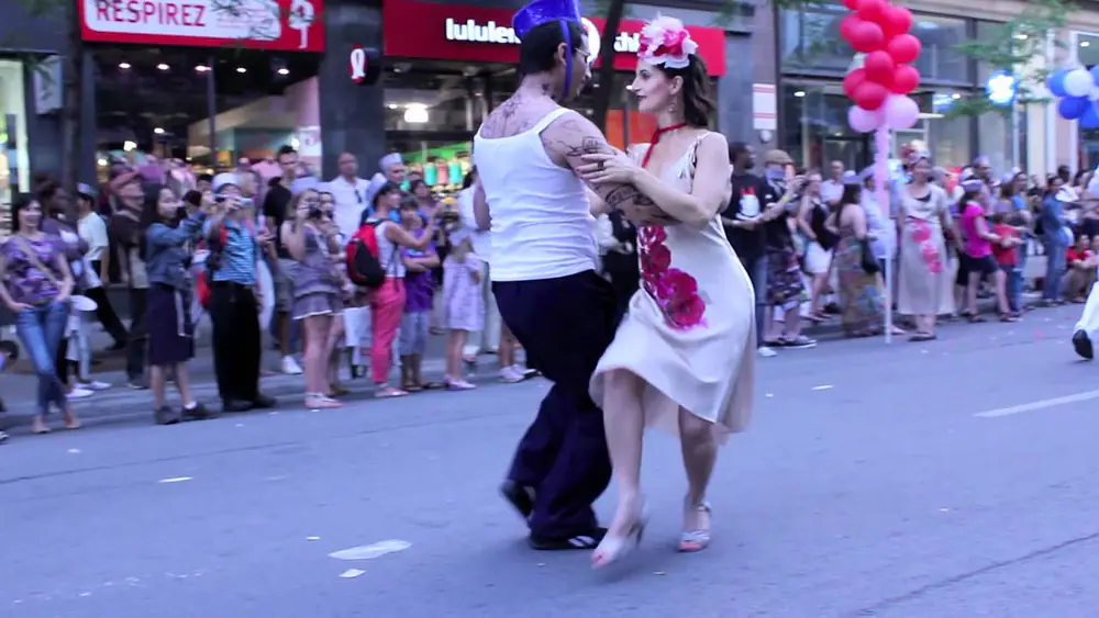 Video thumbnail for Pinkarnaval 2011 - Montreal - Noel Strazza y Julio Otero