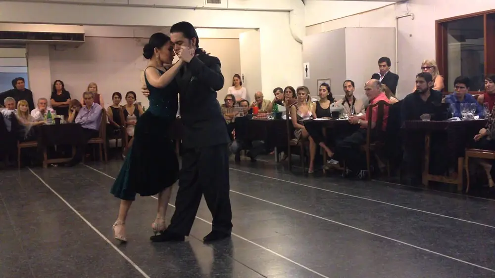 Video thumbnail for Amelia Rambe & Matthew Ferrol en Milonga Malena Sunderland Club 2/4