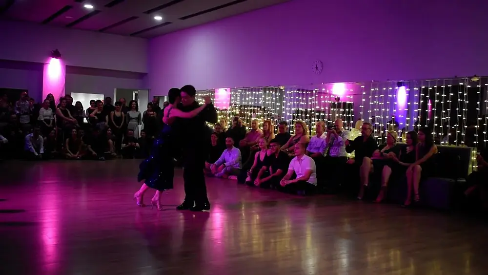 Video thumbnail for En El Salón - Carlitos Espinoza & Agustina Piaggio   Thessaloniki 19-11-2022 1/5