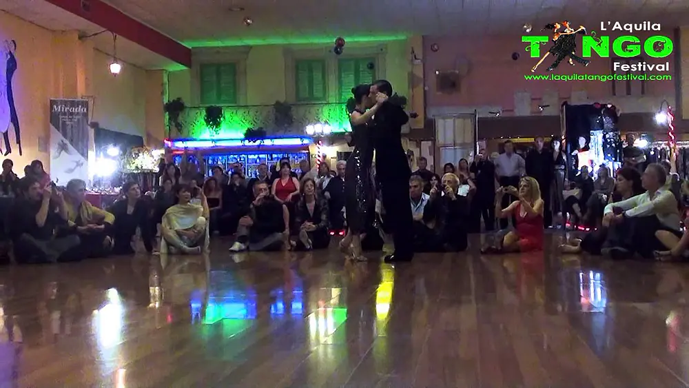 Video thumbnail for Neri Piliu y Yanina Quiñones - Tango 1/4 - International L'Aquila Tango Festival 2013