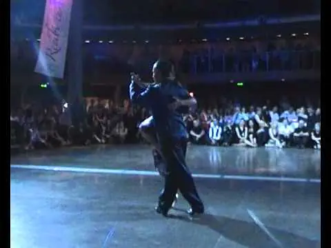 Video thumbnail for Marco Palladino e Virginia Pandolfi al Firenze Tango Festival 2011 - tango