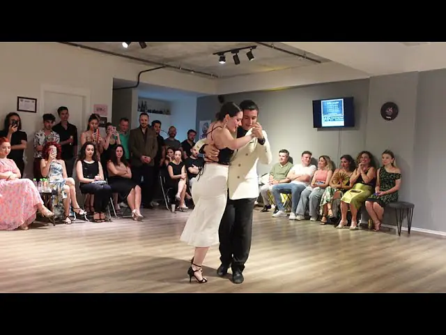 Video thumbnail for Batuhan Boy & Nida İnceoğlu - El Látigo @Tangoden Tango Weekend 5/5