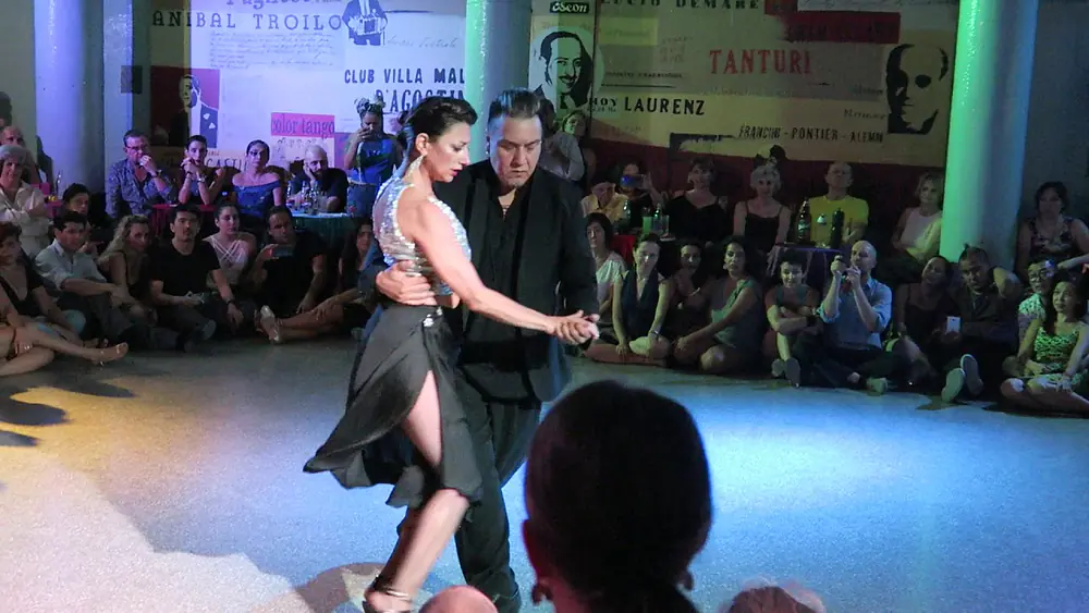 Video thumbnail for Mariano Chico Frumboli y Moira Castellano at Milonga Viva La Pepa 2020 4