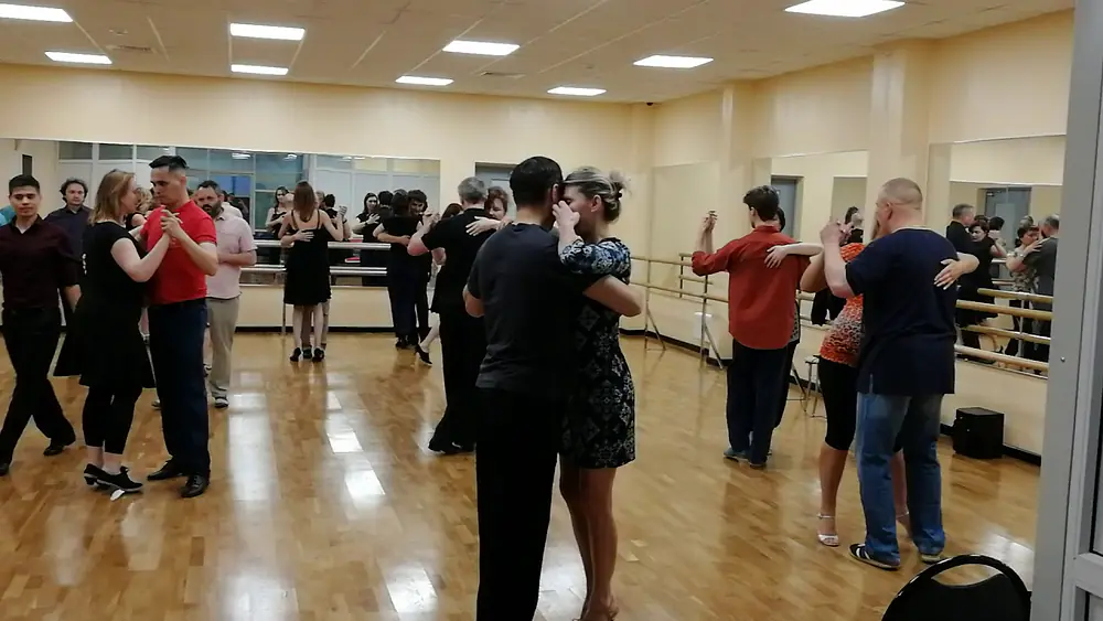 Video thumbnail for На уроках с Alejandro Ferreyra y Fernanda Grosso en Moscú, 19-21.04.2019. Vigor Paskevich Tango.