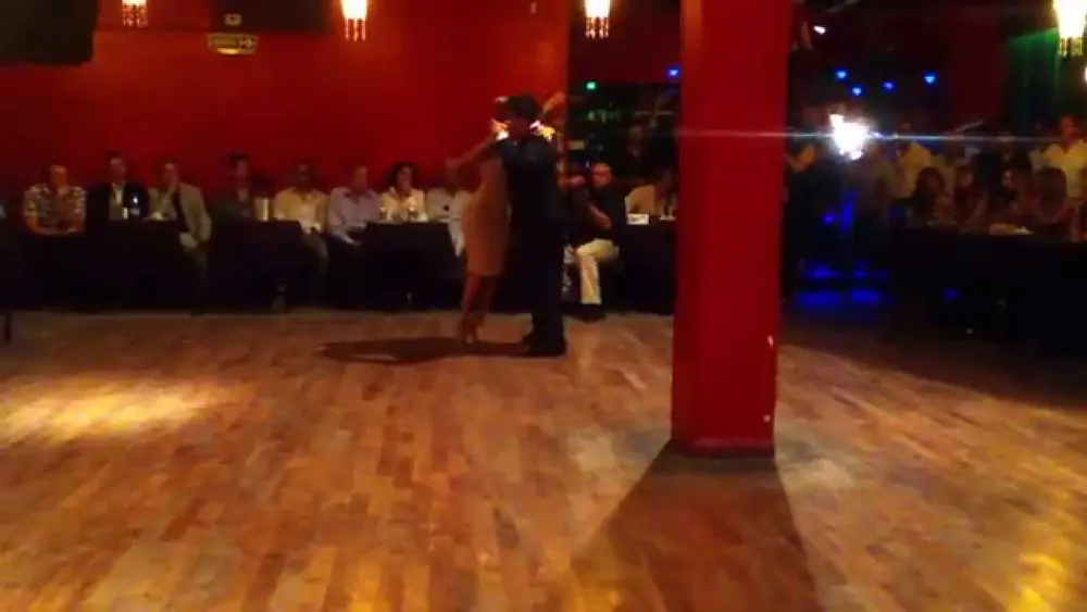 Video thumbnail for Bailaron Noelita Hurtado & Carlos Espinoza, en la milonga El Beso de los domingos. Part.4 - 01/03/15
