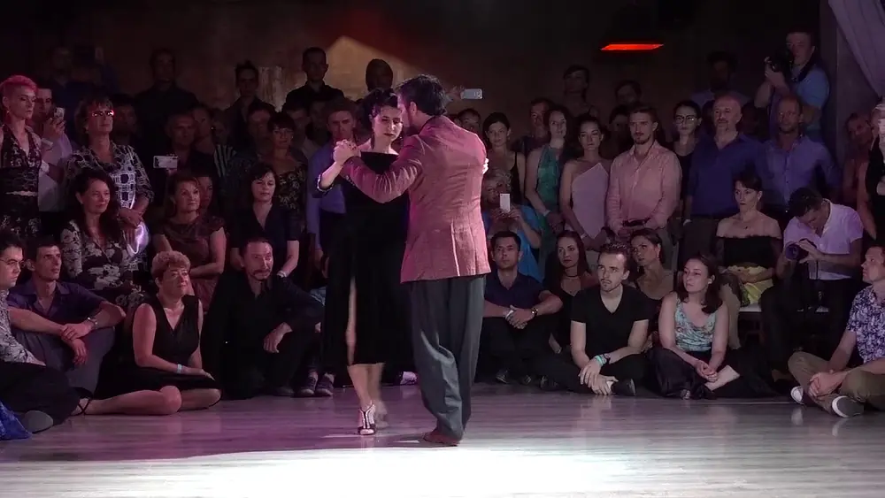 Video thumbnail for Guille Barrionuevo & Mariela Sametband. 2. Milonguero Nights 2018.