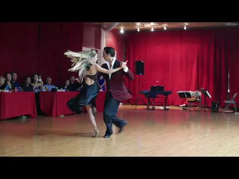 Video thumbnail for Maxi Copello & Cecilia Vicencio - Tango Demo 2/2 @ Susan's Studio 2017 April 7