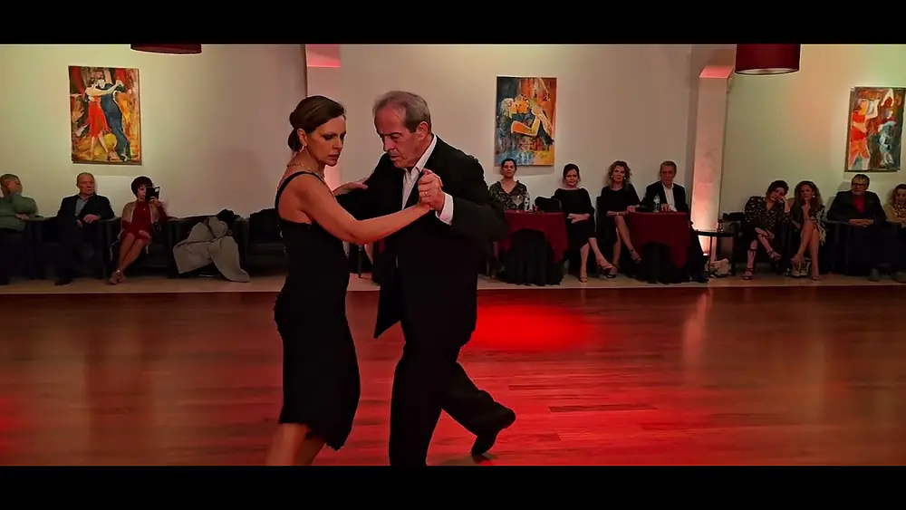 Video thumbnail for Fernando Jorge e Alexandra Baldaque no 15° Aniversário da Escola Lição de Tango em 19/01/24 - 2/3