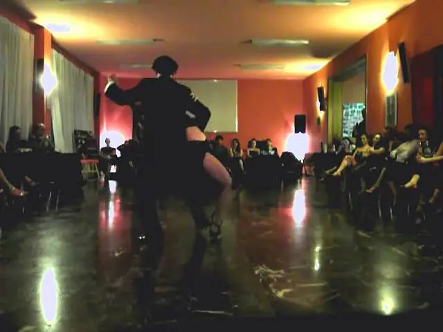 Video thumbnail for Cecilia Capello y Diego Amorin El Milongon Bari