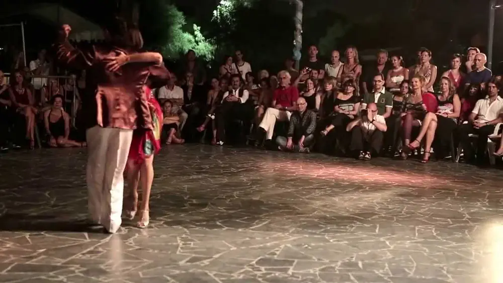 Video thumbnail for Gustavo Rosas y Gisela Natoli - Catania Tango Festival 2013 - extra