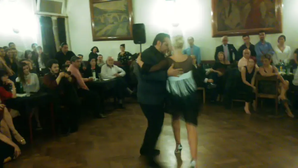 Video thumbnail for Leo Ortiz y Yanina Erramouspe bailan con la Juan Darienzo 2015  1/2
