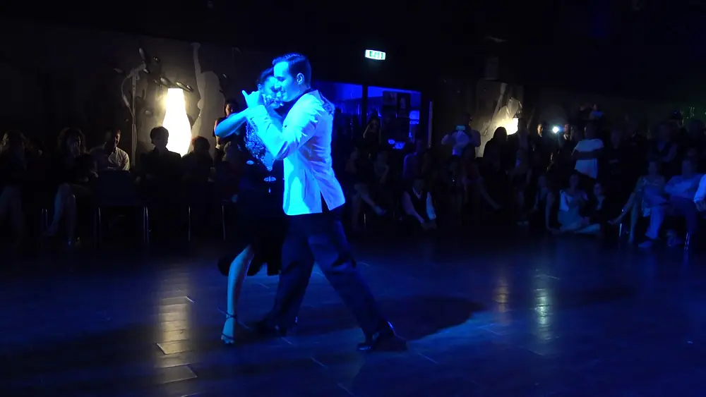 Video thumbnail for Facundo Pinero y Augustina Piaggio - Bari International Tango Congress - 3.11.2018  2.4