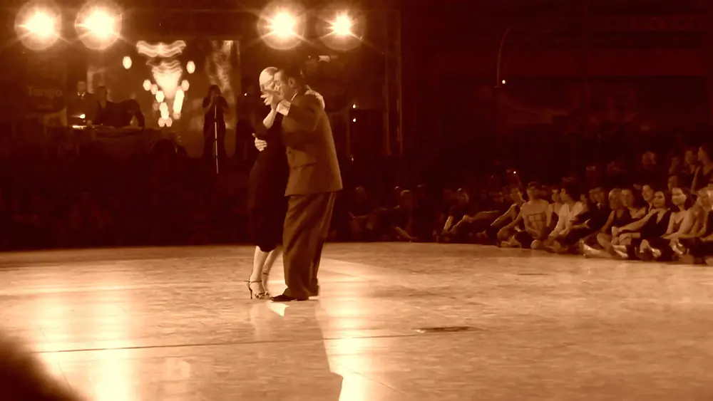 Video thumbnail for Sergio Natario y Alejandra Arrue Torino Tango Festival 2010.MP4