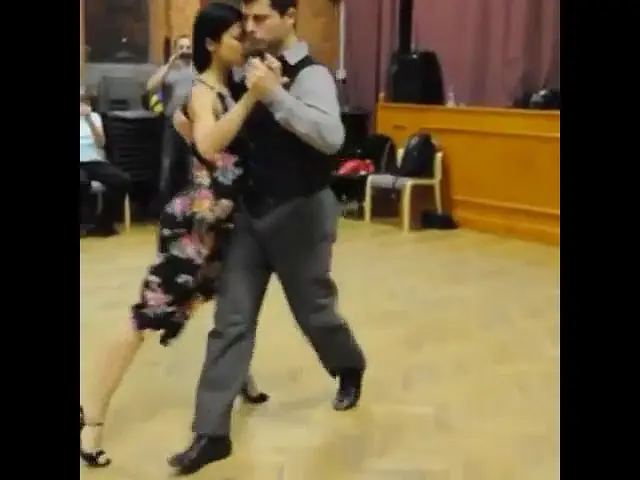 Video thumbnail for Clase ocho Cortado - Argentine Tango Classes Málaga by Cristián Petitto Whatsapp 634895607
