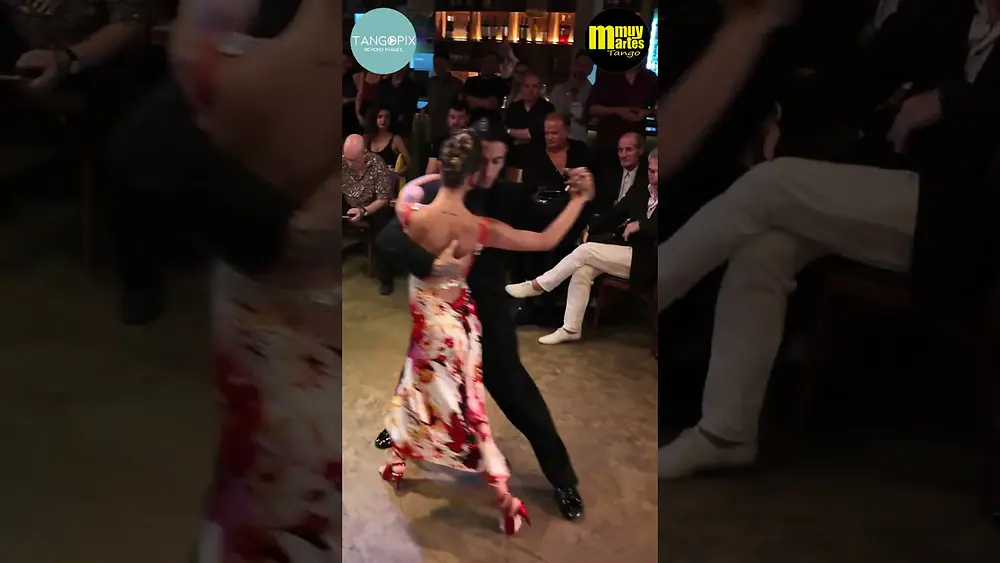 Video thumbnail for Julián Sanchez & Bruna Estellita dance Carlos Di Sarli - Una Fija
