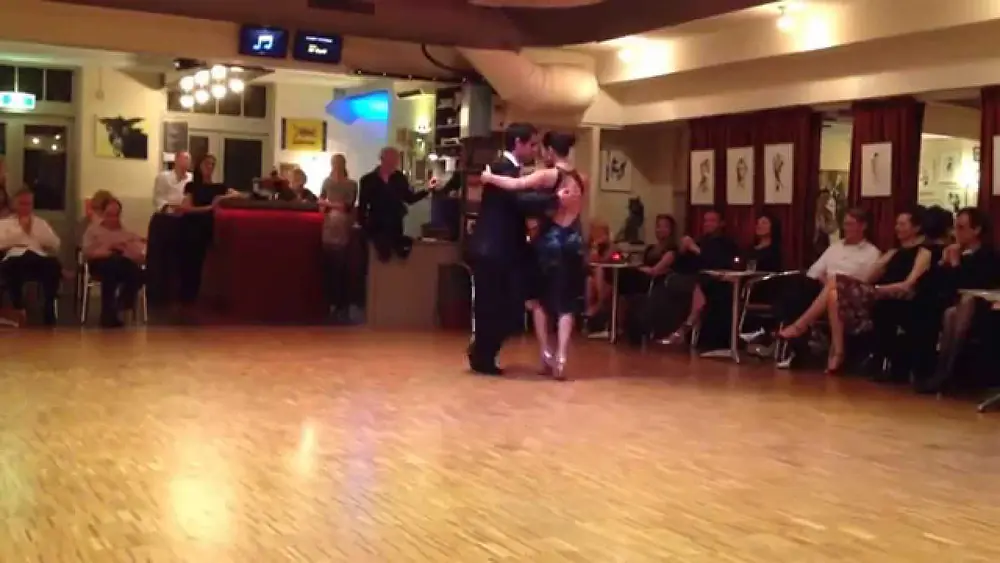 Video thumbnail for ALEJANDRO BERON en VERONICA VAZQUEZ Milonga Plantage Amsterdam 1