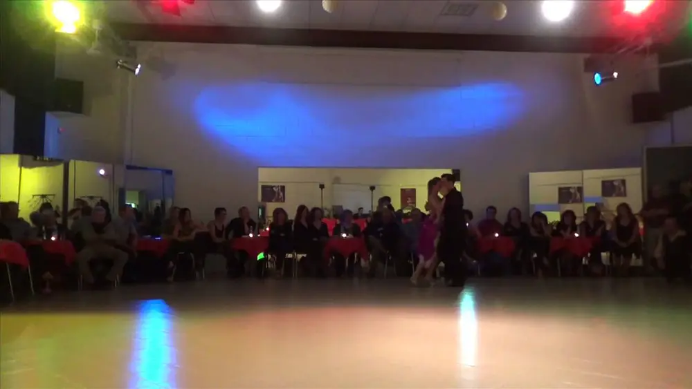 Video thumbnail for Andrea Vighi e Chiara Benati - Sacale Punta Edgardo Donato - Milonga