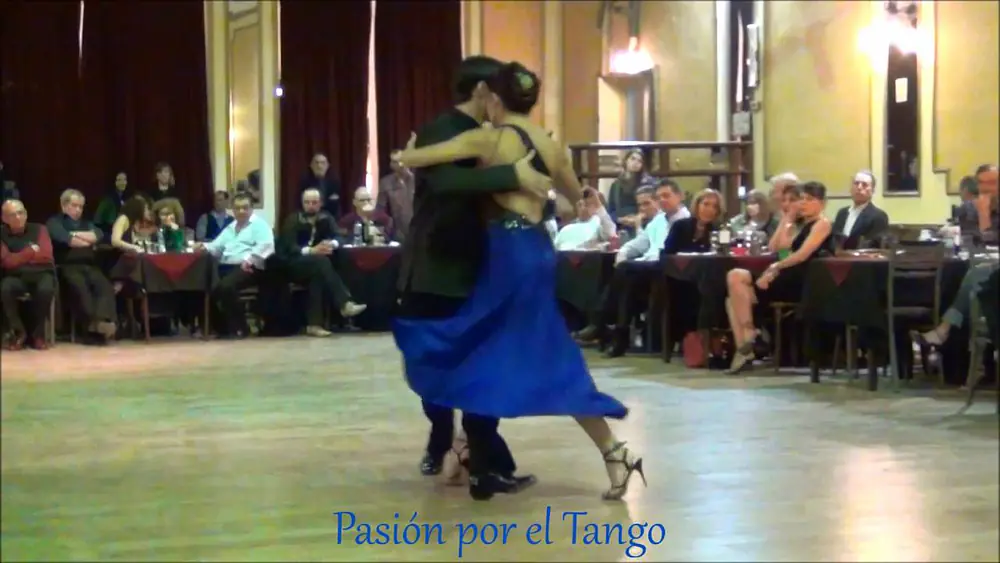 Video thumbnail for VANESA VILLALBA y FACUNDO PIÑERO Bailando el Vals ADIOS QUERIDA en YIRA YIRA MILONGA