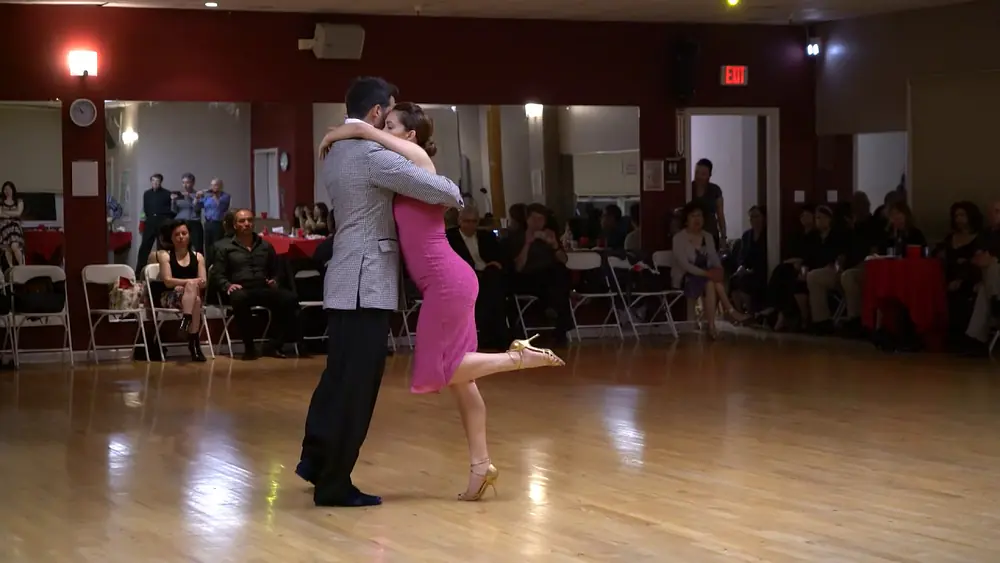 Video thumbnail for Maxi Copello & Raquel Makow Tango Demo 1/4 2019 April 12