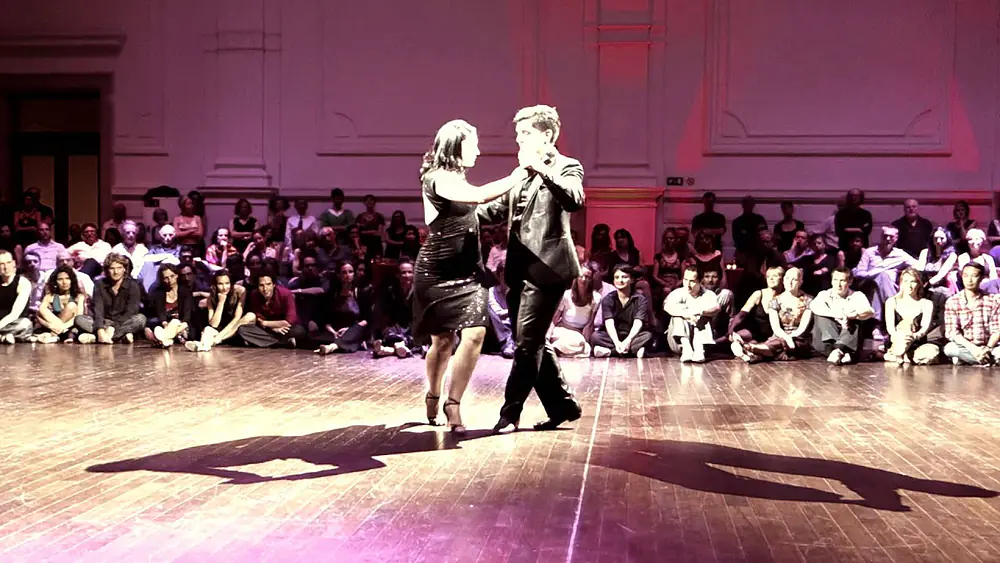 Video thumbnail for Tango: Ariadna Naveira y Fernando Sanchez, 24/04/2015, Brussels Tango Festival #2/2 - Recoloured ed.