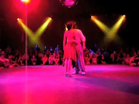 Video thumbnail for Gastón Torelli & Moira Castellano bailando otro Tango en el Misterio Tango Festival 2010