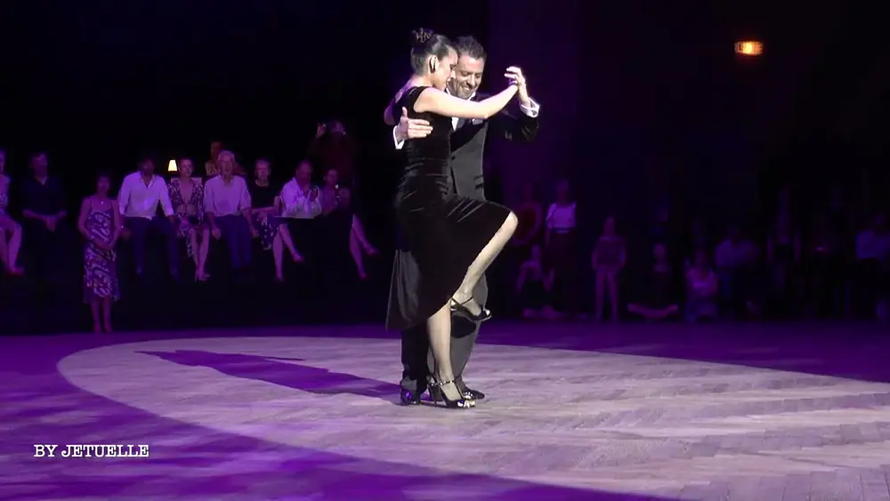 Video thumbnail for Abrazo Tango Metz Festival : Yanina Quinones & Neri Piliu (1)