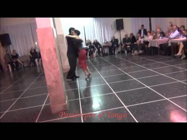 Video thumbnail for LUCIANA ARREGUI y ANDRES LAZA MORENO Bailando la Milonga DE ANTAÑO en FLOREAL MILONGA